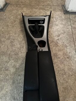 Středová konzole BMW E90
