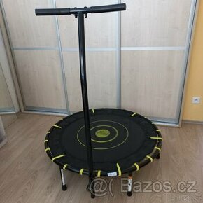 Fitness trampolína Fit 500 s madlem