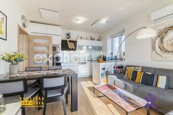 Prodej bytu 3+kk 65 m2 s vlastní zahradou 127 m2 a dvěmi stá