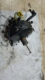 Posilovač brzd VW