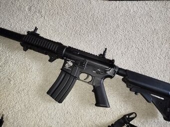 Airsoft útočná puška