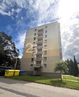Pronájem bytu 2+kk po rekonstrukci s balkonem, komorou na ch