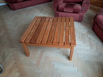 Konferenční stolek