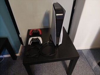 Playstation 5 (původní FAT verze)