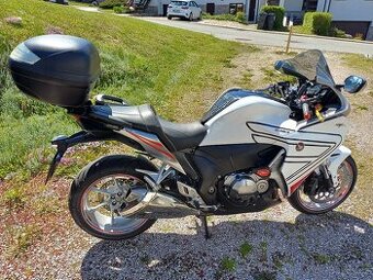 Honda vfr1200f