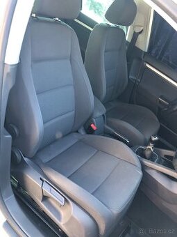 GOLF 5 Sedačky, interiér