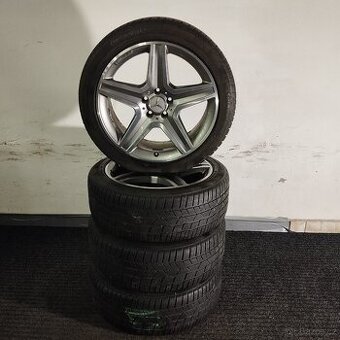 Kola na Mercedes-Benz AMG 8Jx19H2 ET43,5 pneu Continental