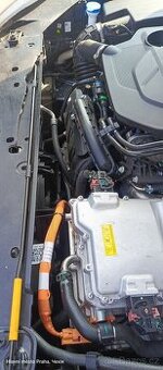 MG zs 1.5 hybrid 2025