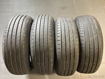Letní pneu 215/65/17 99V GOODYEAR EfficientGrip2 SUV