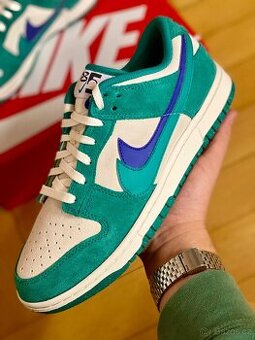 Dunk Low Neptune green