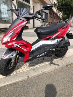 Skútr Maxon -Matador 125 stav perfektní 13 000 km
