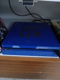 PS 4 Slim 500Gb Days of play edice
