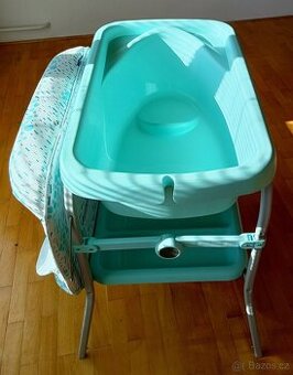 Prebalovaci pultik a vanicka CHiCCO