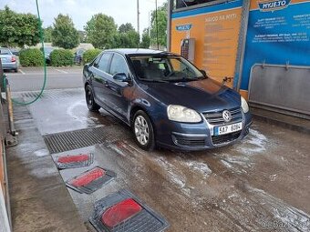 Volkswagen Jetta 1.6 benzín 2007