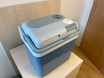 lednice autochladnička 220V / 12V , SENCOR SCM 2025