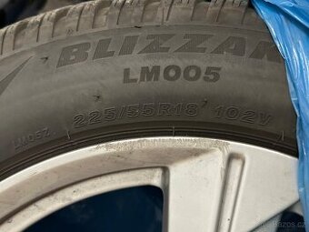 Bridgestone BLIZZAK LM005 225/55R18 102V - zimné