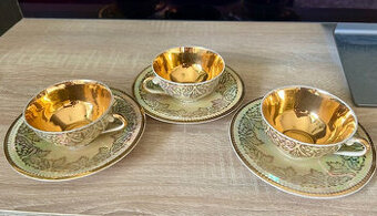 Prodame krasny kavovy set, 3 hrnicky s talirky