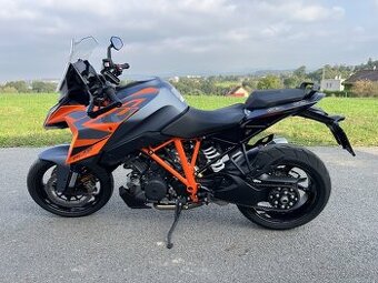 ktm superduke 1290 gt