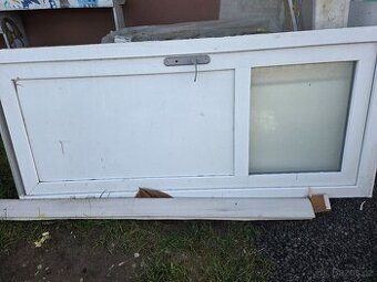 Plastové dveře + futra