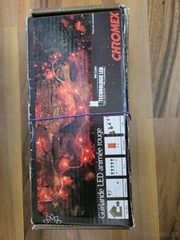 Vánoční světelný řetěz