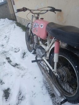 Prodám jawa mustang 23