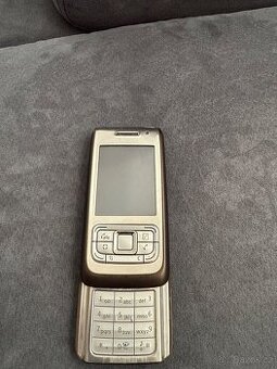 NOKIA E65