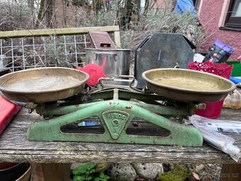 Prodám starožitné váhy