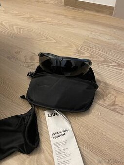 Bryle slunecni sportovni