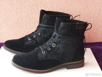 boty S.Oliver dámské Black velikost 39