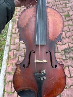 Koupím strunné nástroje