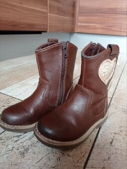 Dívčí kozačky, vel.23, zn.M&S Kids