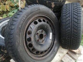 2x zimní pneu 205/55R16 - 5mm vzorek