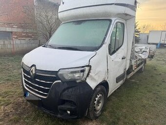 Havarovaný Renault Master 2,3, rok 2020, motor v chodu