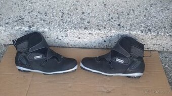 Kvalitní boty na běžky Rossignol 29 cm NNN profil