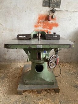 Frézka , spodní frézka, truhlářský stroj