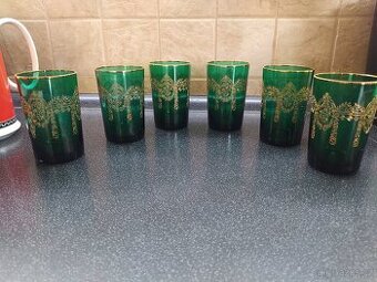 Sada 6 kusů secesní zelené sklenice s brusem zlacené