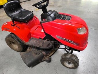 Zahradní traktůrek