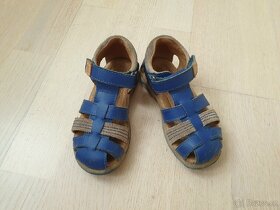Kožené sandály vel 25