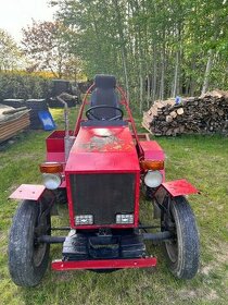 Traktor domácí výroby, kultivátor, řádkovač na brambory