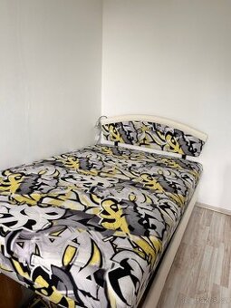 Moderní postel 200 × 120 cm s úložným prostorem + matrace