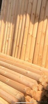 Kulatina borovice délka 263cm průměr 10cm