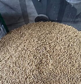 Granulované seno