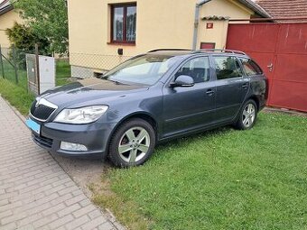 Škoda Octavia kombi 1.4 TSi, 90KW, Servisní kniha