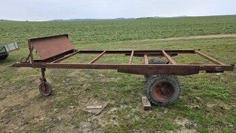 Prodám základ na vlečku za traktor