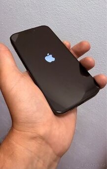 Prodám iPhone 15 Pro Black Titanium 128GB