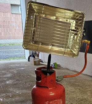 Plynový teplomet - topidlo BRI Meva 4,2 kW piezo