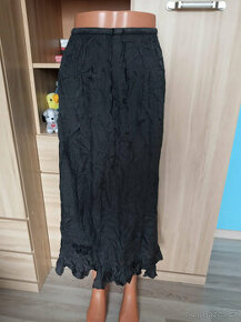 šedočerná krčená sukně, zn.Laura Ashley