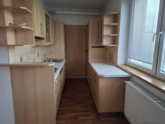 Prodám kuchyňskou linku se spotřebiči - 1