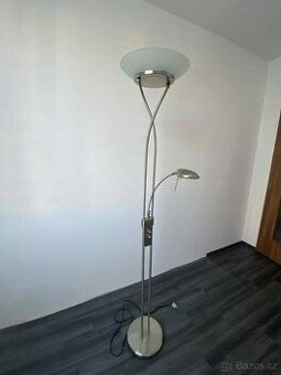 Stojaci lampa