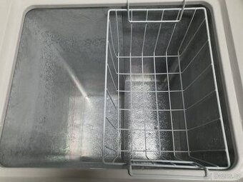 truhlicový mrazák, š56 cm, gastro, 99L